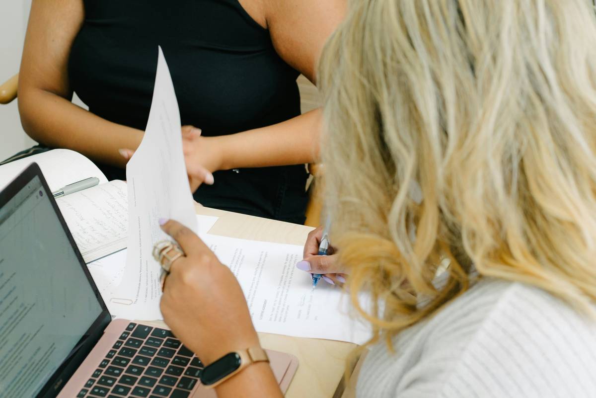 Client Case Review: 5 Proven Lessons from a $27K Consulting Course Pivot